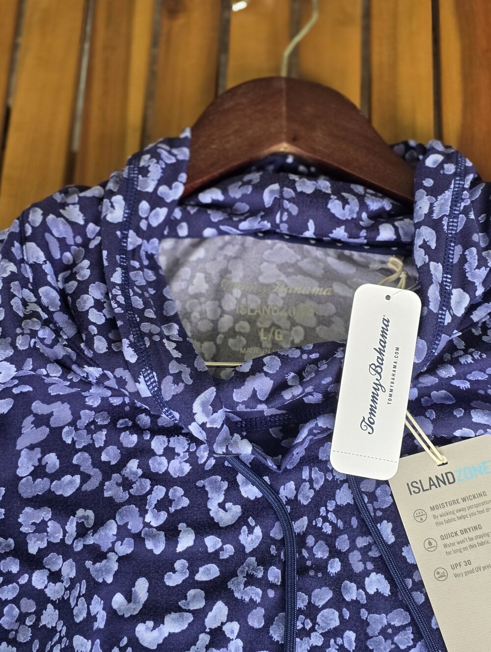 Tommy Bahama Heathered Gray and Light Blue Sleep Top - Picture 6 of 9